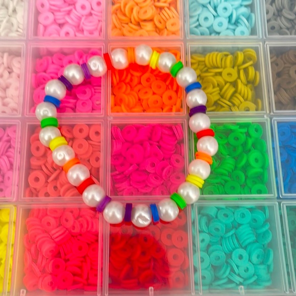 Jewelry - Rainbow clay bead bracelet